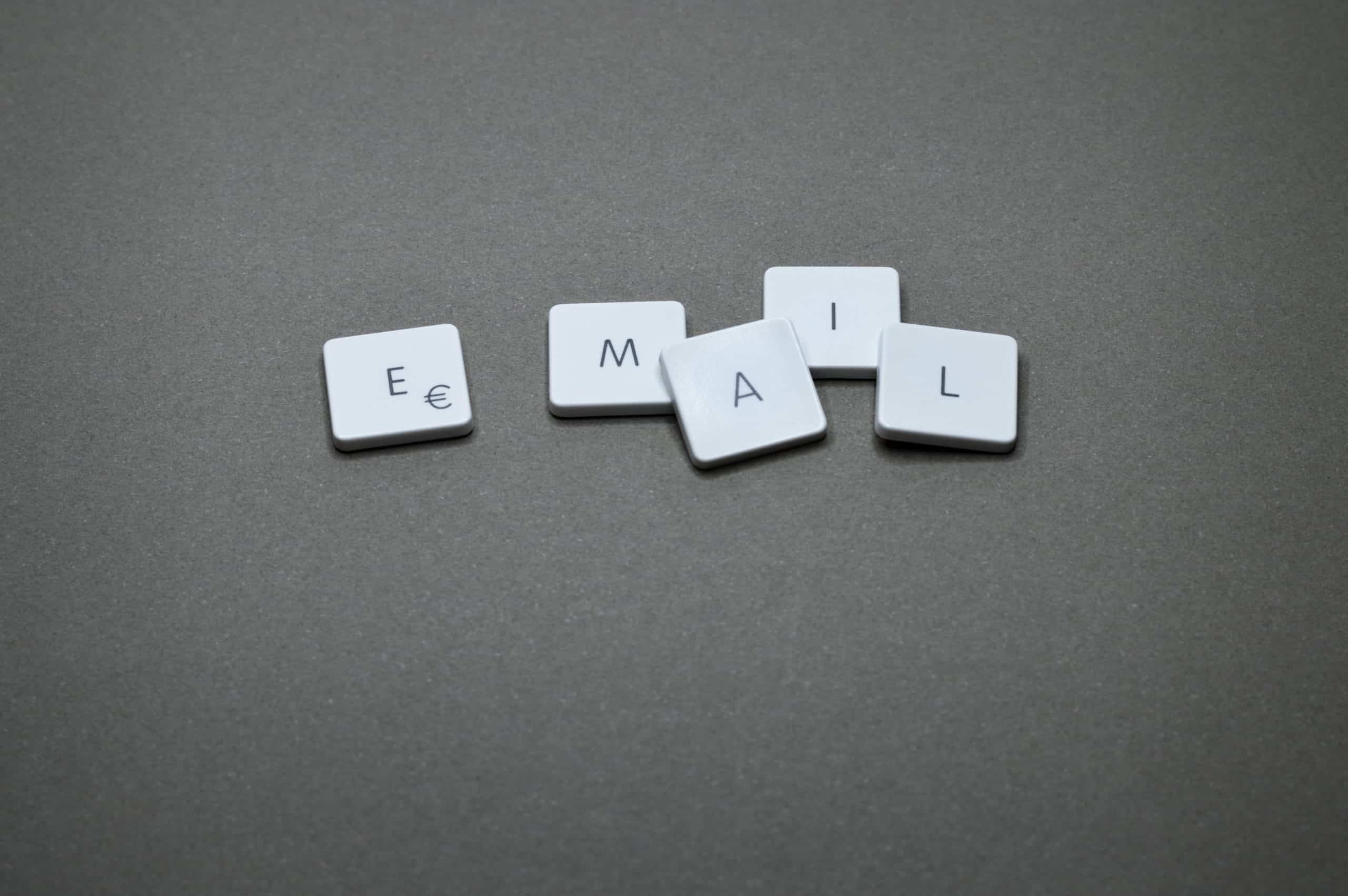 Email marketing : comment bien débuter ? (Guide)
